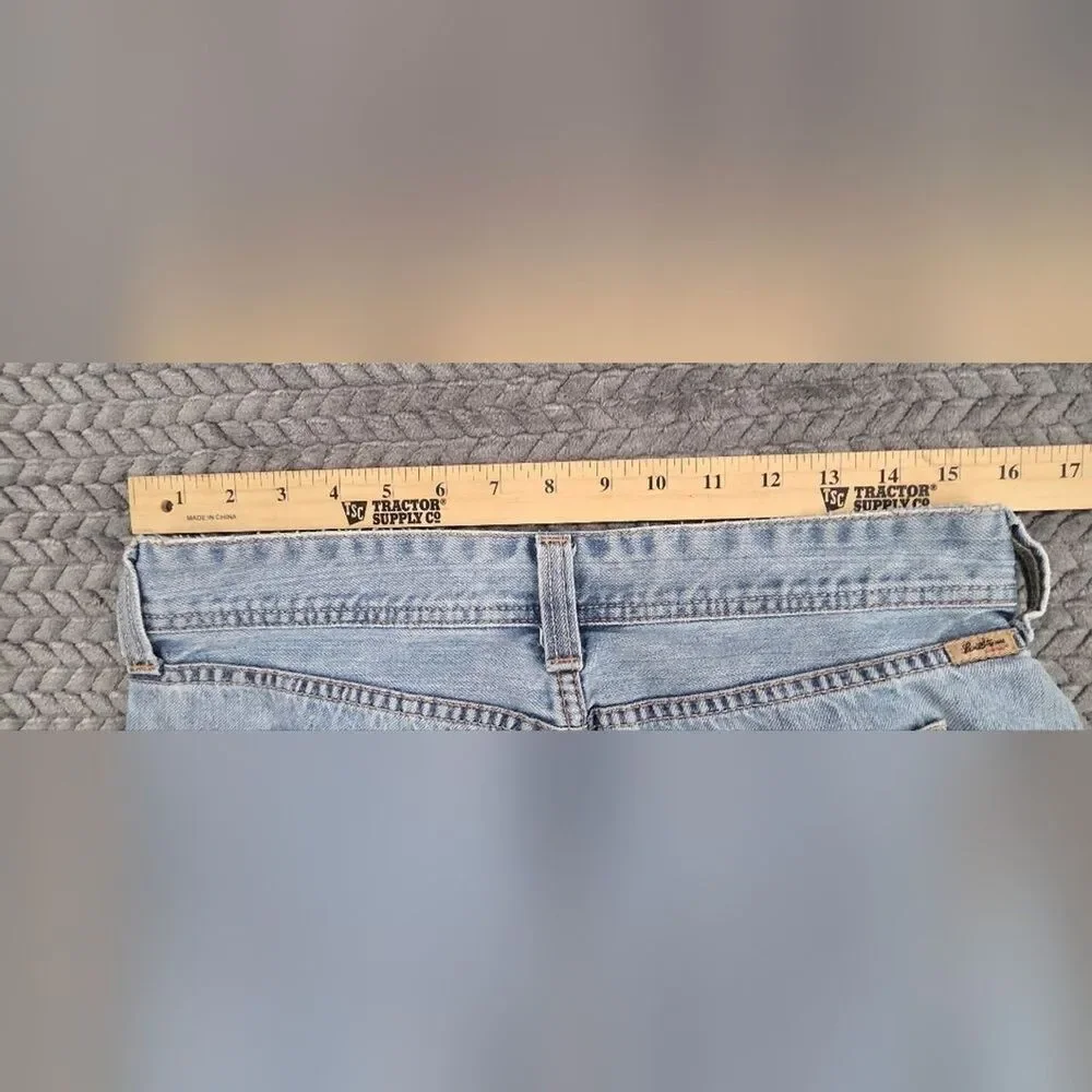 Levis chic comfortable